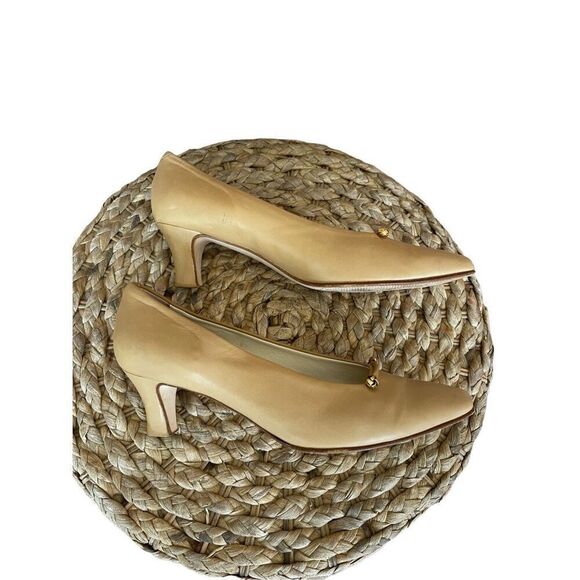 Bally Womens Tan Leather Style Flex Gold Knot Cone Heel Pump Size 8.5 - Picture 4 of 6